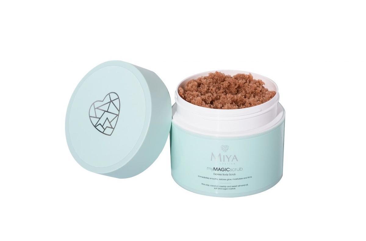 MyMAGICscrub de Miya es el exfoliante con el que no necesitarás crema hidratante