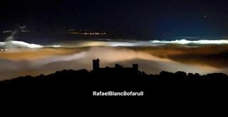 El espectacular vídeo de Palma de noche totalmente cubierta de niebla
