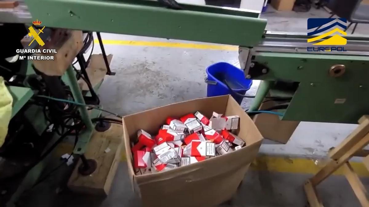 Imagen de tabaco de contrabando intervenido en esta operación