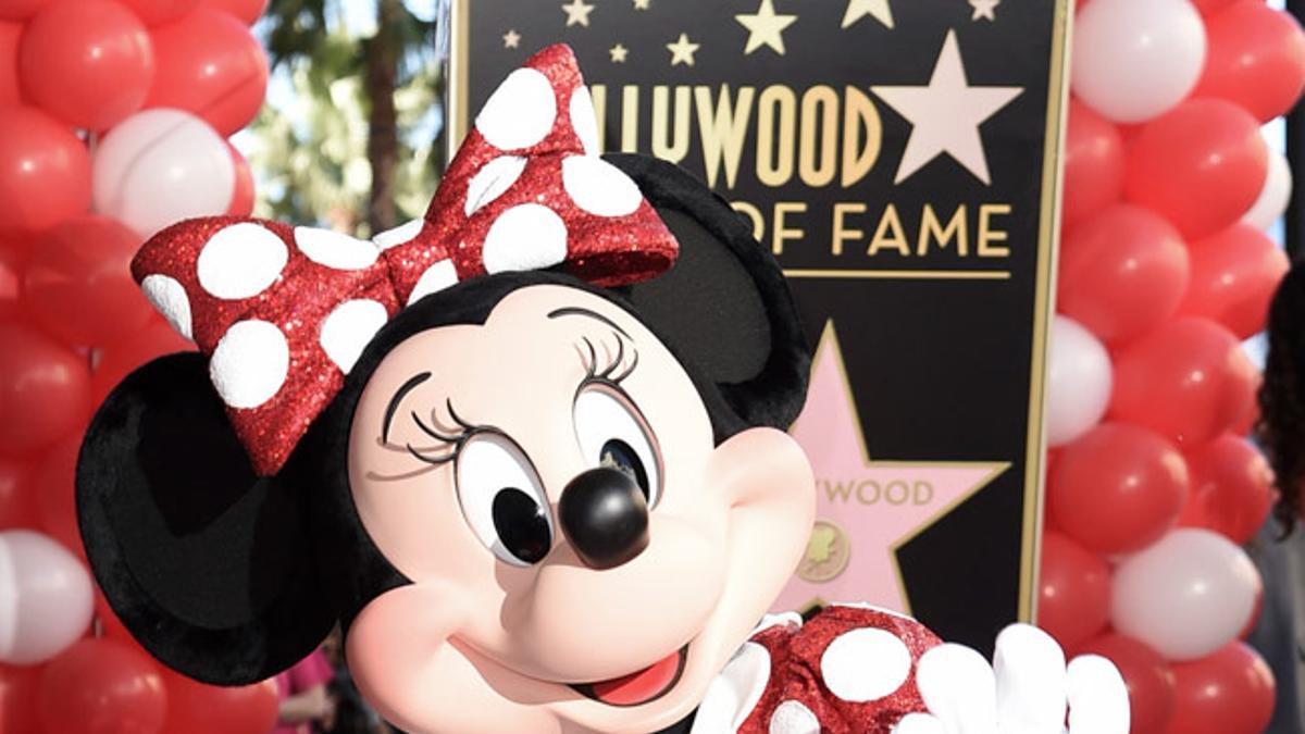 Minnie Mouse consigue su estrella en el Paseo de la Fama de Hollywood y lo celebra con una colección junto a Coach