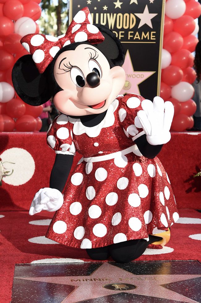 Minnie Mouse consigue su estrella en el Paseo de la Fama de Hollywood y lo celebra con una colección junto a Coach