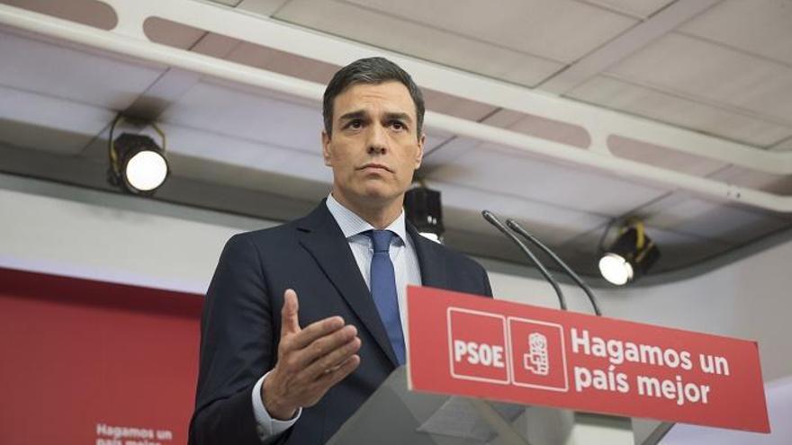 Pedro Sánchez anuncia la moción de censura en la sede del PSOE en Ferraz.