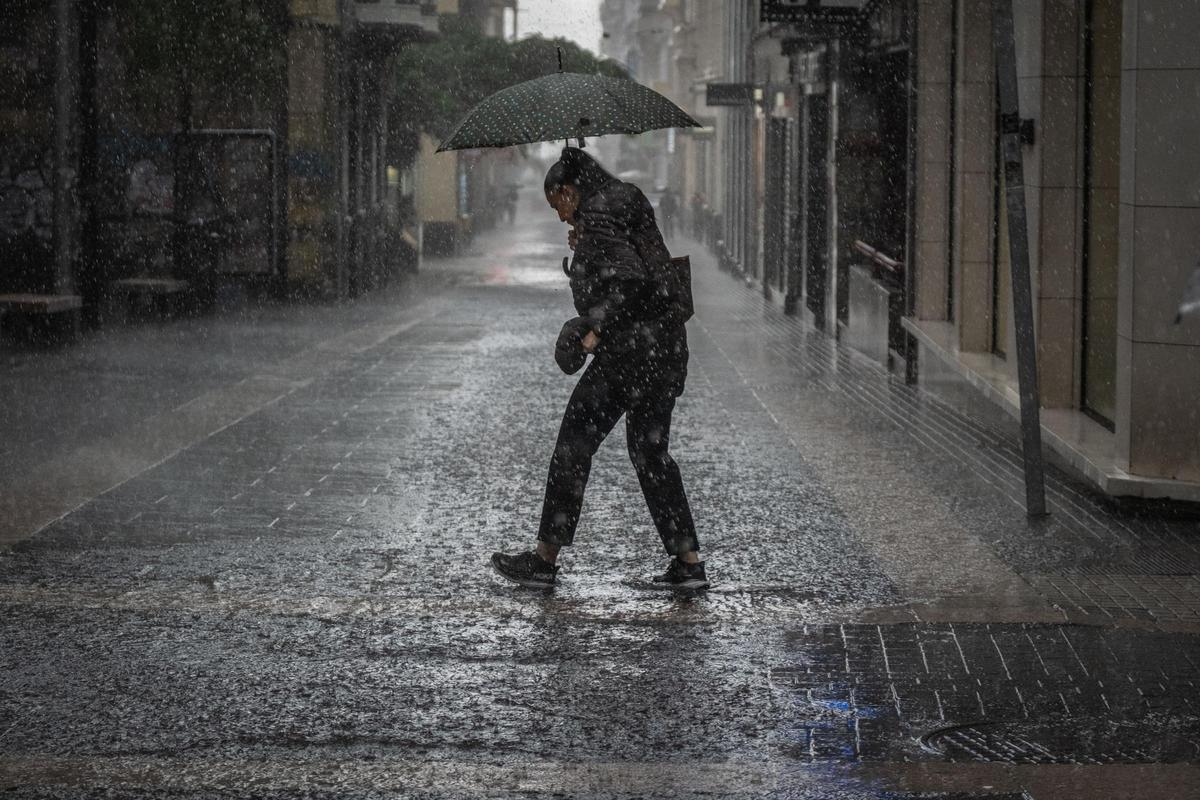 Fuertes lluvias en Santa Cruz de Tenerife Fuertes lluvias en Santa Cruz de Tenerife