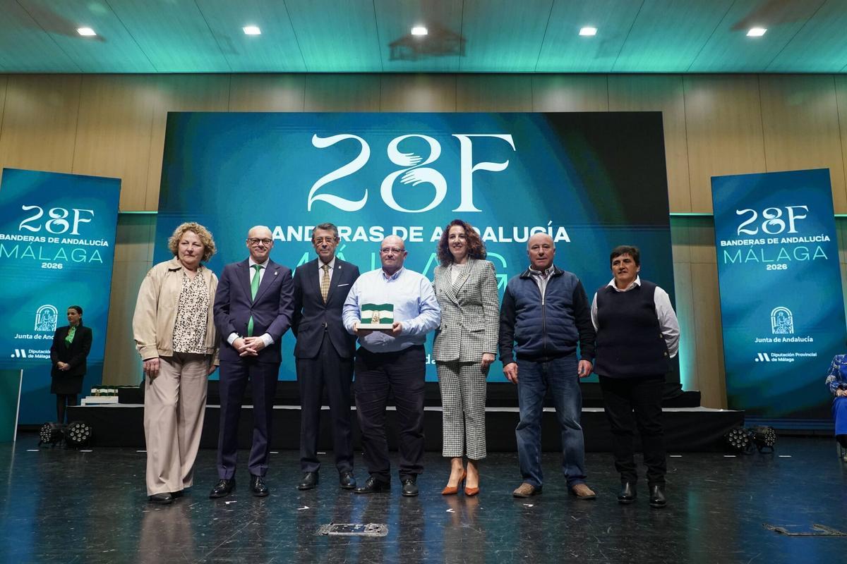 Málaga entrega las Banderas de Andalucía en la provincia este 2026