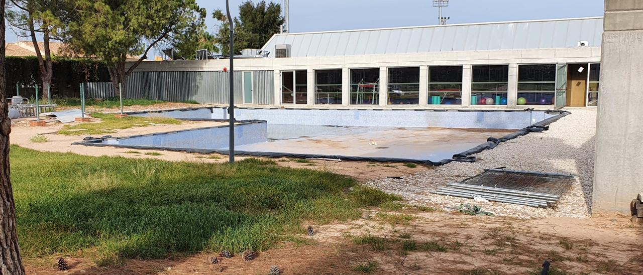 Estado actual de las piscinas exteriores de San Vicente.