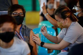 Filipinas arrestará a los no vacunados que se salten el confinamiento