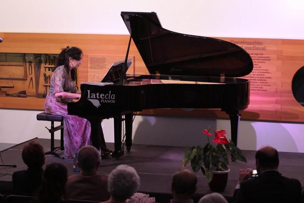 Actos por el Día Internacional de la Mujer en Cartagena (conferencia de Martirio y concierto de piano en Arqua)