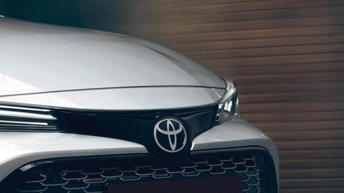 Toyota, reina de los híbridos, pega un giro de guion y promete un V8