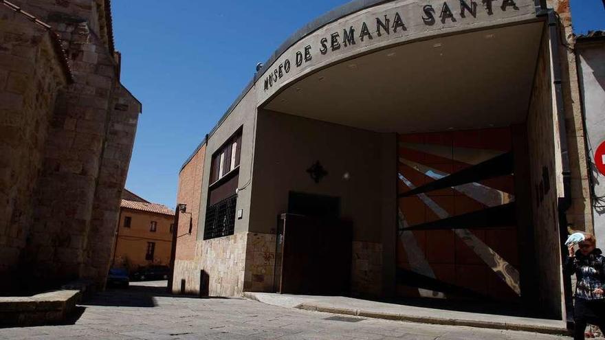 La Junta mete prisa al órgano de cofradías para que haga la memoria del nuevo museo