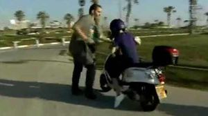 Justin Bieber, a punt d’atropellar un paparazzi a Israel.