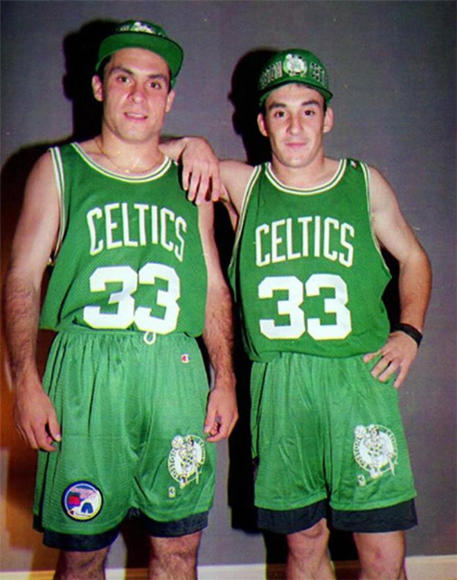 Sergi Barjuan y Albert Ferrer: Los gigantes de Boston. Sergi Barjuan y Albert Ferrer aterrizaron en Boston el 3 de julio dispuestos a comerse el mundo en el Mundial de USA94