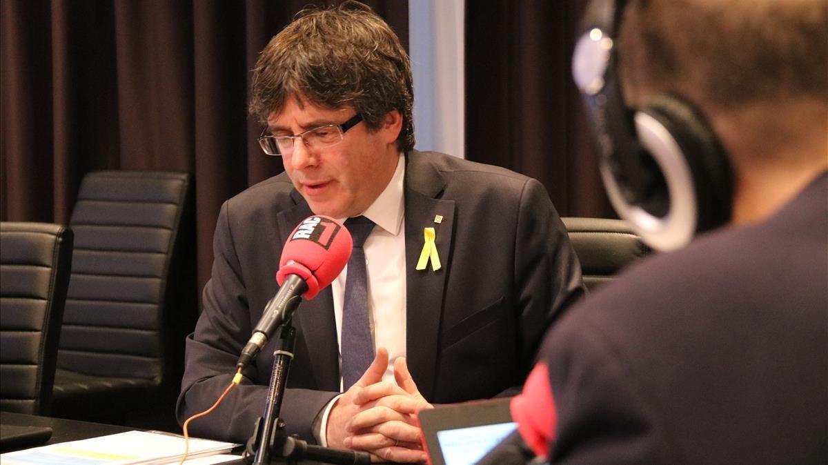 Carles Puigdemont durante la entrevista en Rac1, desde Bruselas.