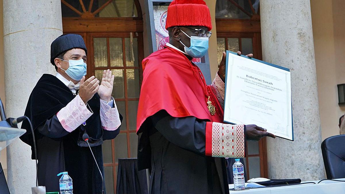 Honoris causa en la UCV para un crítico con el papa | AVAN