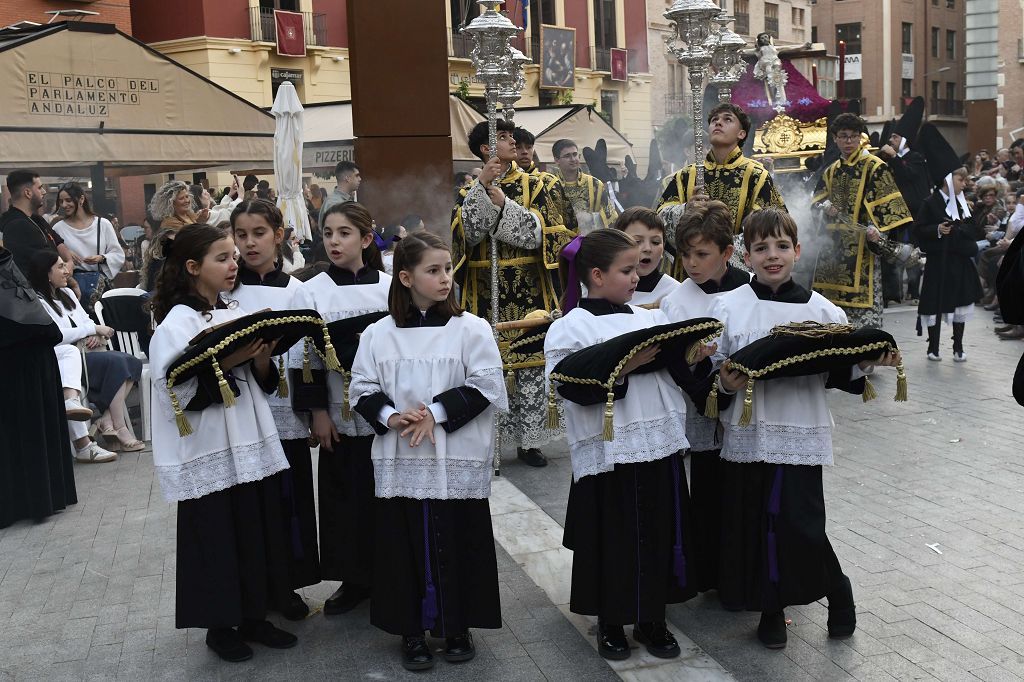 Procesión del Santo Sepulcro este Viernes Santo en Murcia, en imágenes