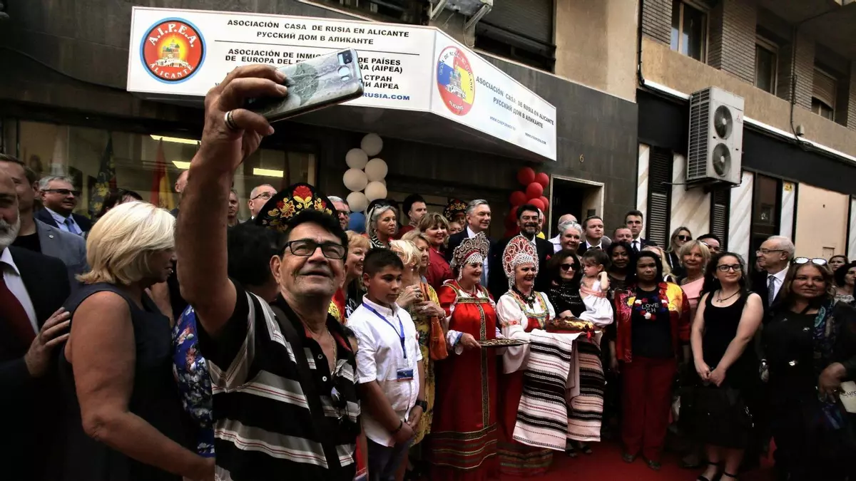 La Casa de Rusia en Alicante recibió financiación de una organización vetada por la UE mucho después de ser sancionada