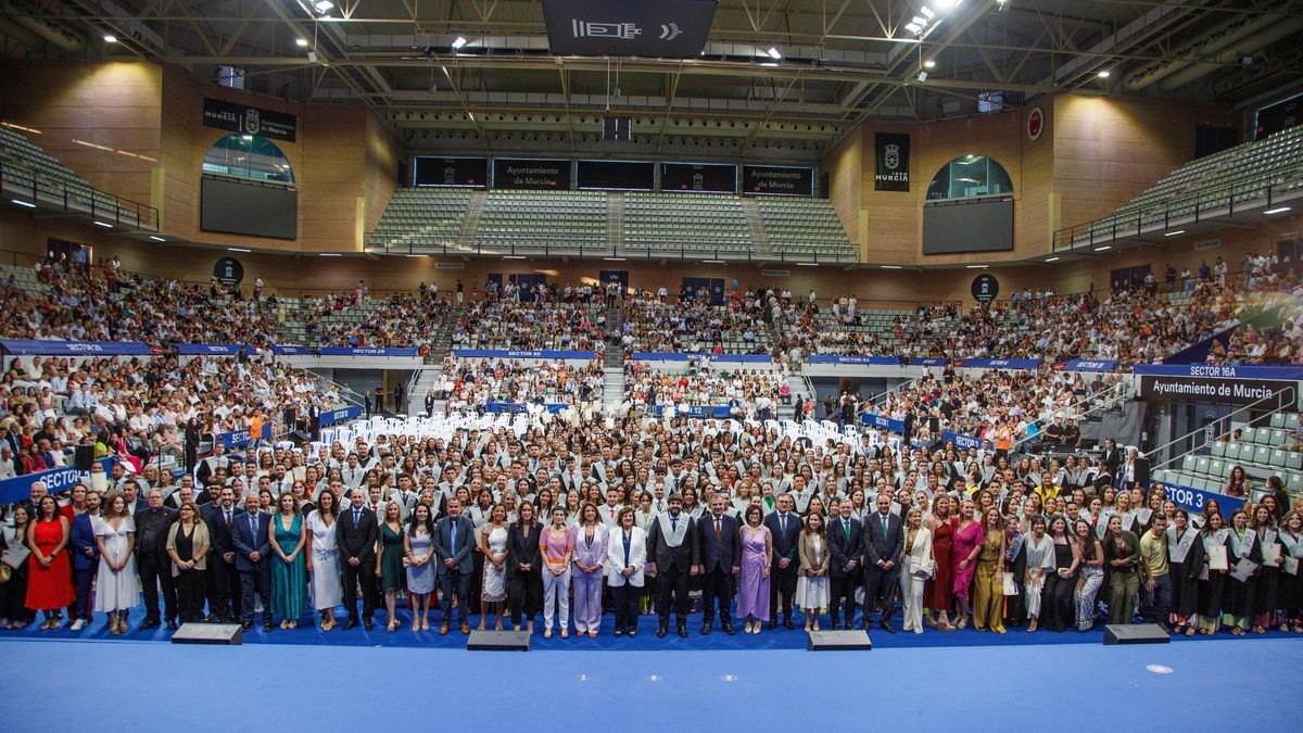 Graduación de Enfermería, en el Palacio de los Deportes, que ha acogido los 7 actos de graduación de los estudiantes del Campus de Murcia.