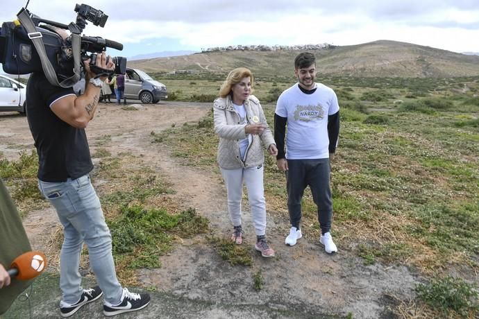 10-05-19 LAS PALMAS DE GRAN CANARIA. ZONA DE SALTOS PARAPENTE DE LOS GILES. LAS PALMAS DE GRAN CANARIA. Nardy Barrios en parapente.  Nardy Barrios se tira en parapente desde Los Giles junto a una persona que ganó un concurso. Fotos: Juan Castro  | 10/05/2019 | Fotógrafo: Juan Carlos Castro