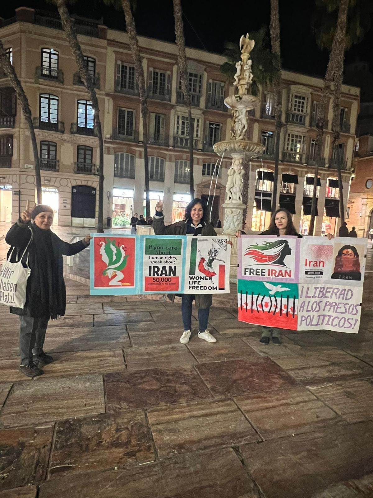 Mujeres iranís durante una marcha a favor de los derechos de las mujeres en Málaga.
