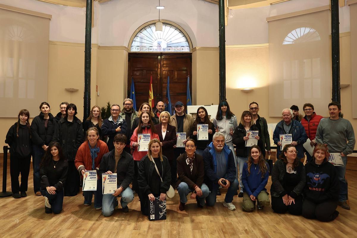 Los participantes en el XII Concurso de Pintura Rápida Los participantes en el XII Concurso de Pintura Rápida