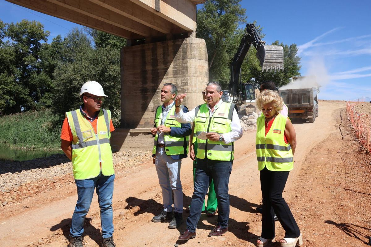 Los trabajos de derribo del viaducto que colapsó parcialmente el pasado mes de junio avanzan a buen ritmo con un 40% de la obra ejecutada.
