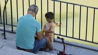 Un experto explica cómo reclamar miles de euros a la Seguridad Social en tu pensión: “Se lo pagaban solo a las madres, pero muchos padres tienen derecho a cobrarlo”