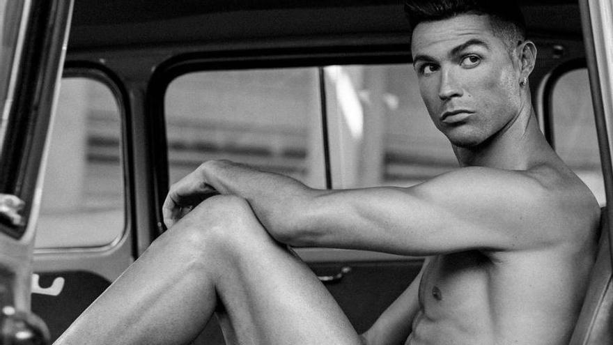 Cristiano Ronaldo, adicto a los coches de lujo