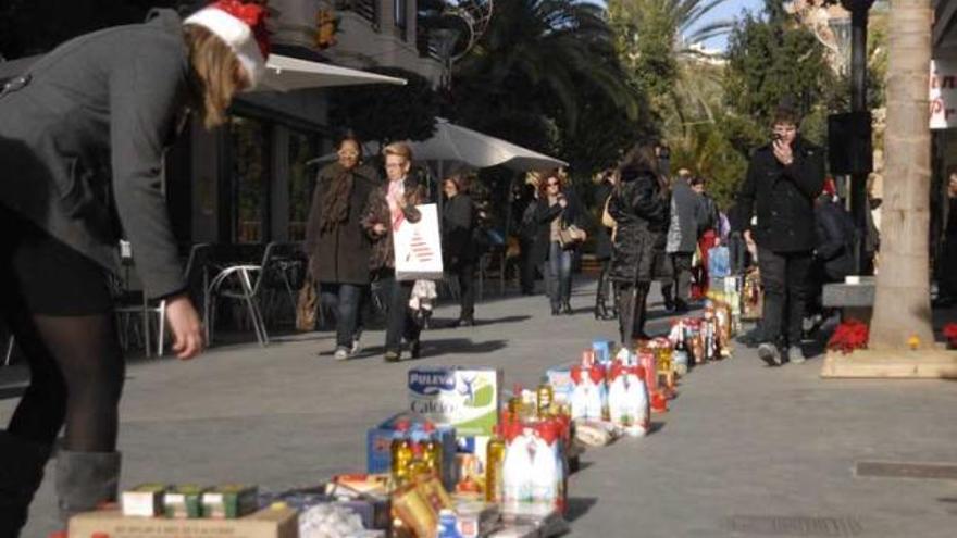 Más de 700 kilos y 850 euros para el catering social