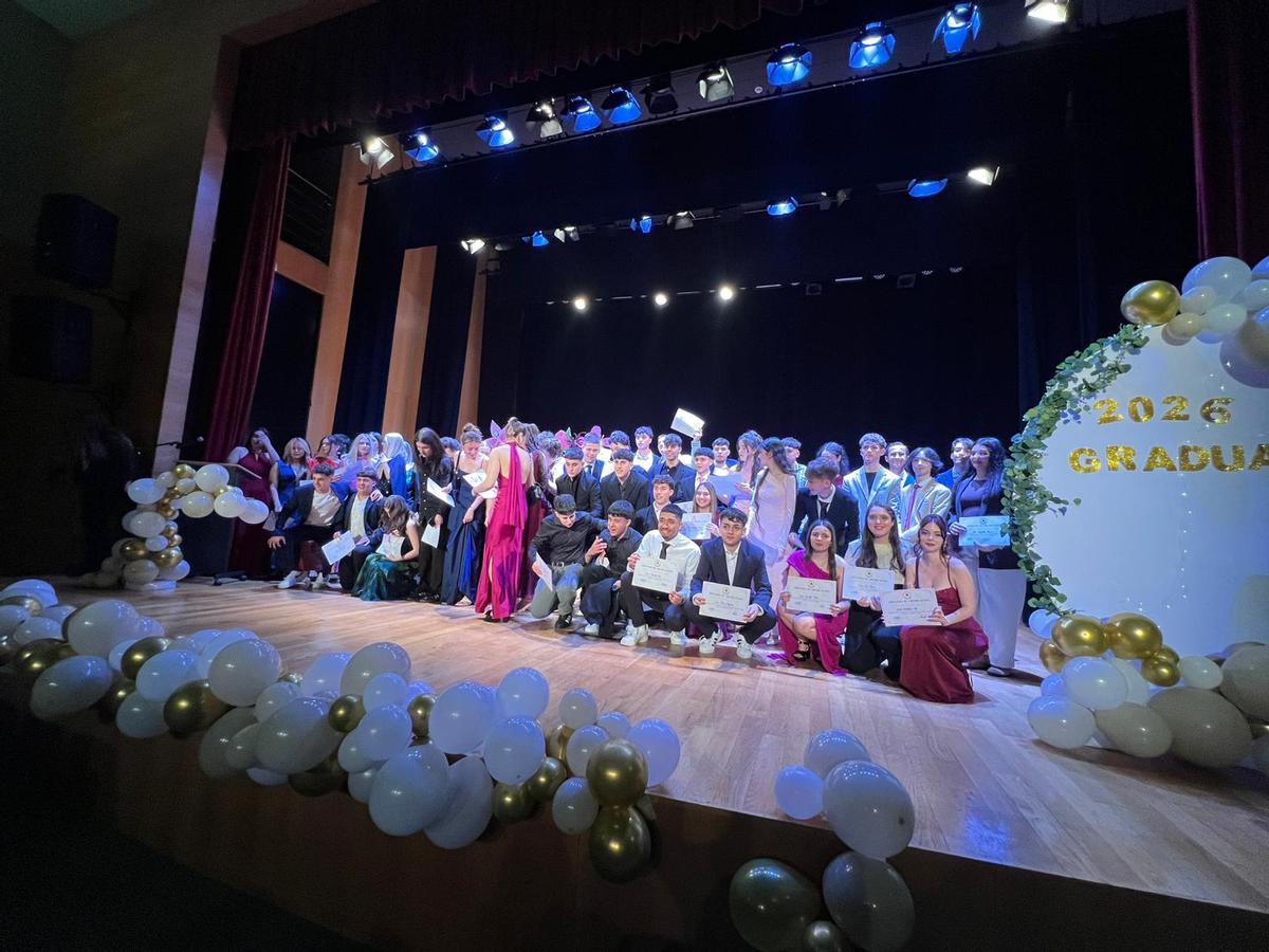 Las graduaciones se intensifican en los institutos de Gijón (en imágenes) Las graduaciones se intensifican en los institutos de Gijón (en imágenes)