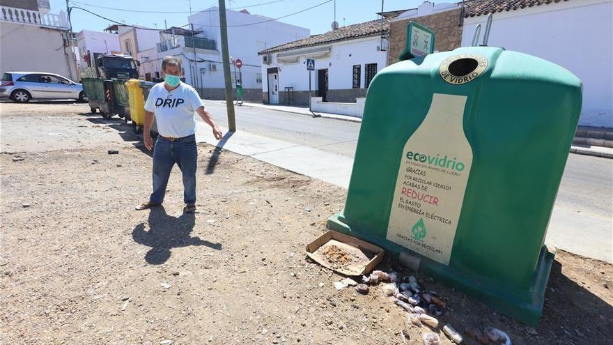 El centro de mayores del Cerro pide que se adecente su entorno