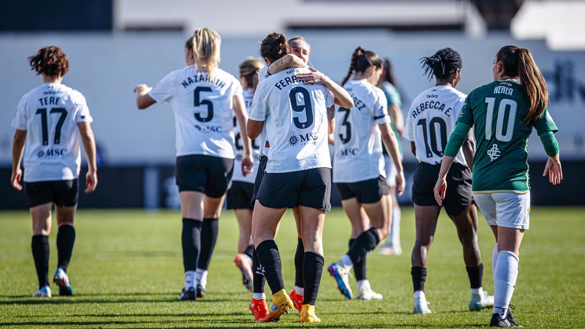 El equipo femenino del Valencia CF confía en una nueva victoria este domingo ante el filial del Tenerife