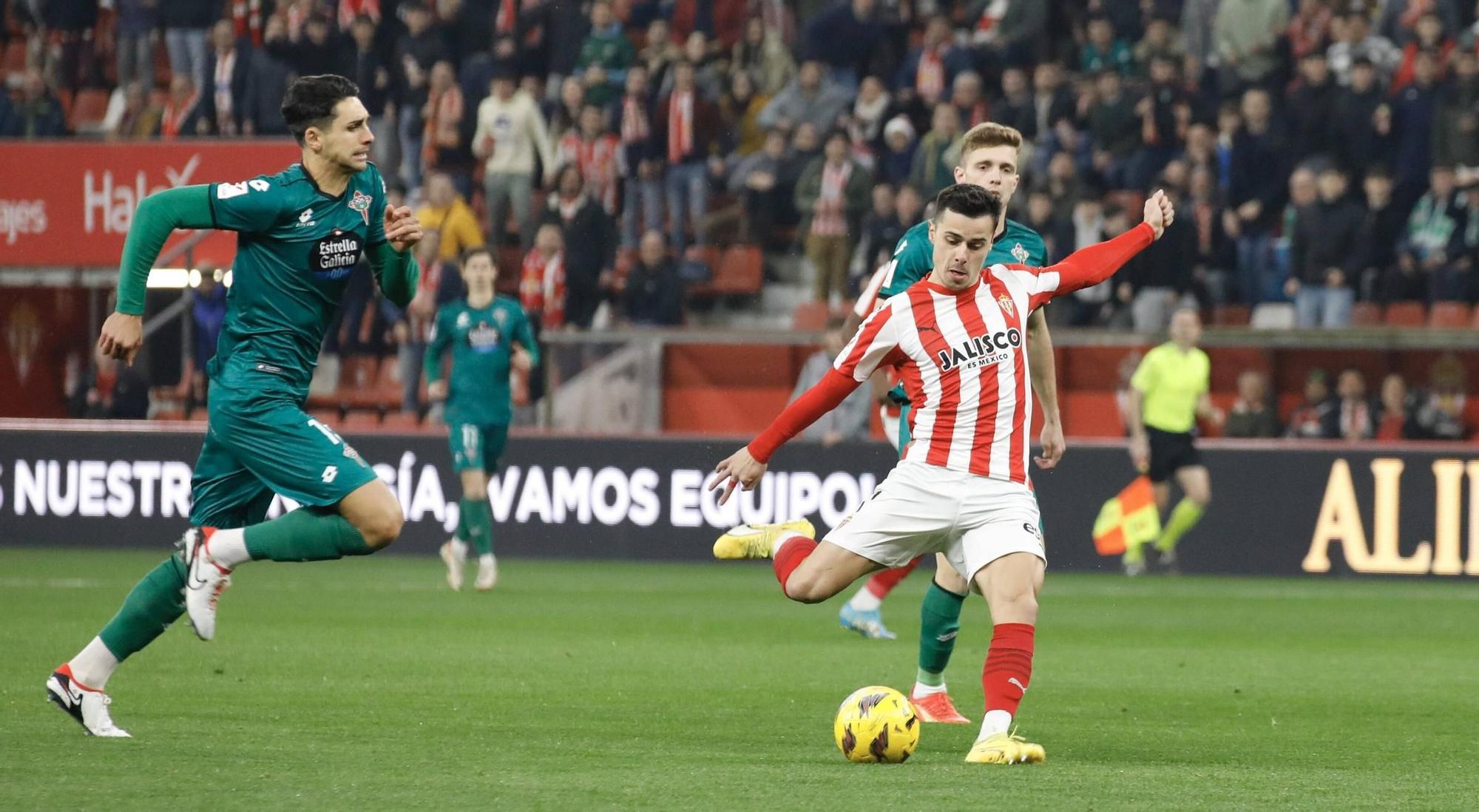 Así fue el partido entre el Sporting y el Racing de Ferrol