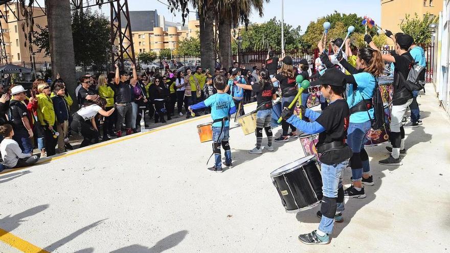 Las asociaciones vecinales de Elche se van de convivencia a Las Bayas