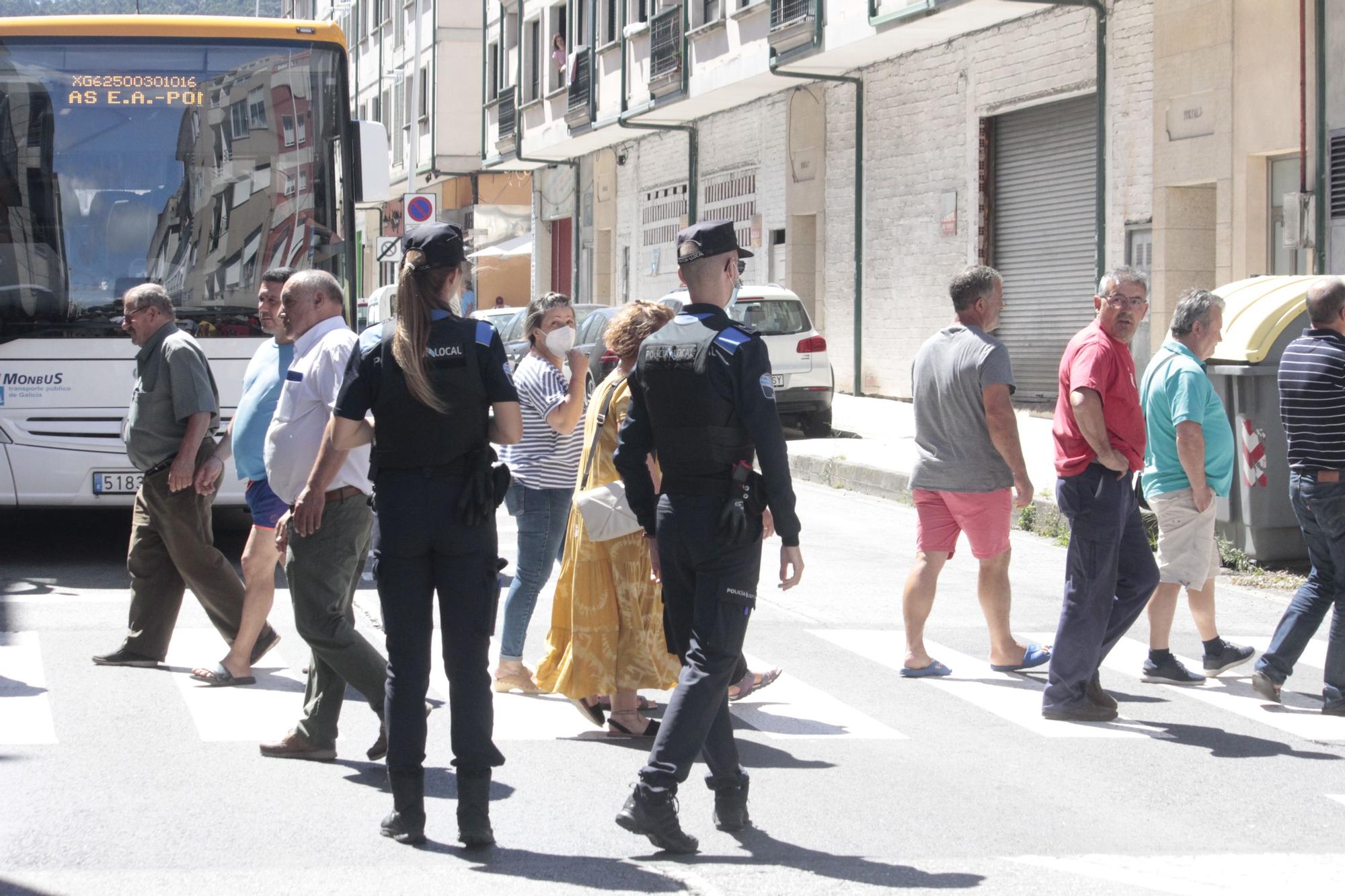 Concentración vecinal en Bueu contra la "inseguridad" ciudadana y un joven conflictivo