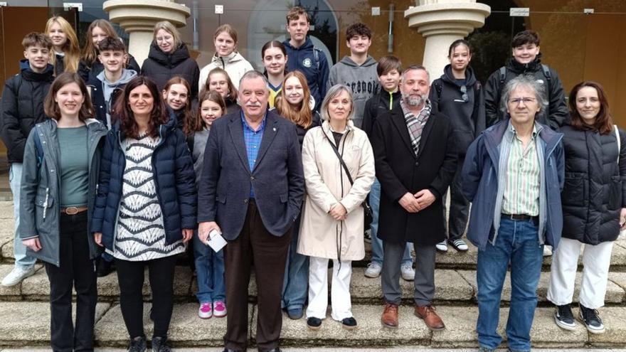 Alumnado de Alemania visita Oleiros | LOC