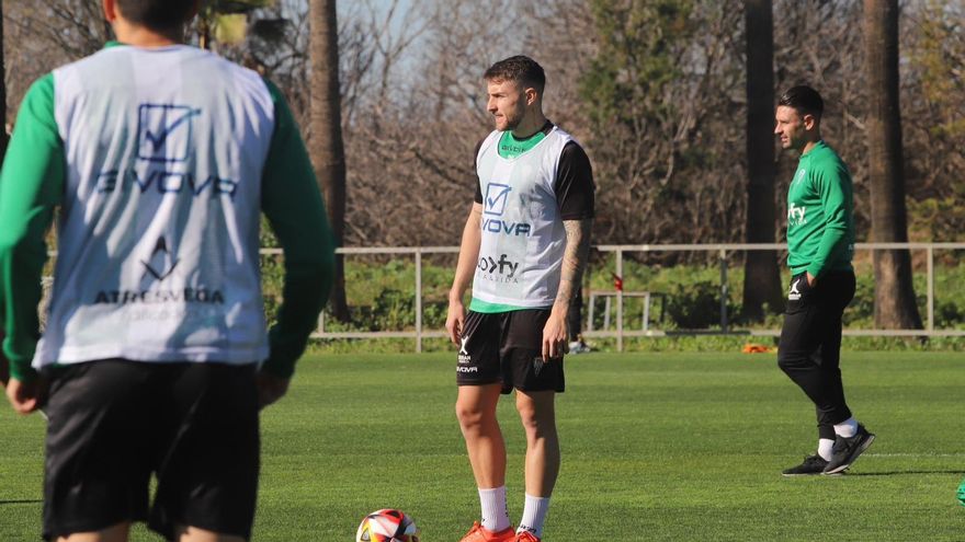 El Córdoba CF regresa al trabajo con Antonio Casas y Martínez al margen