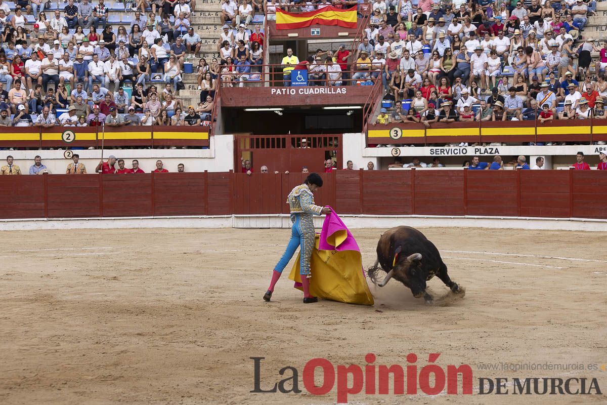 Tarde histórica en Abarán con la alternativa de José María Trigueros y el indulto de Tomás Rufo, junto a Castella salieron a hombros