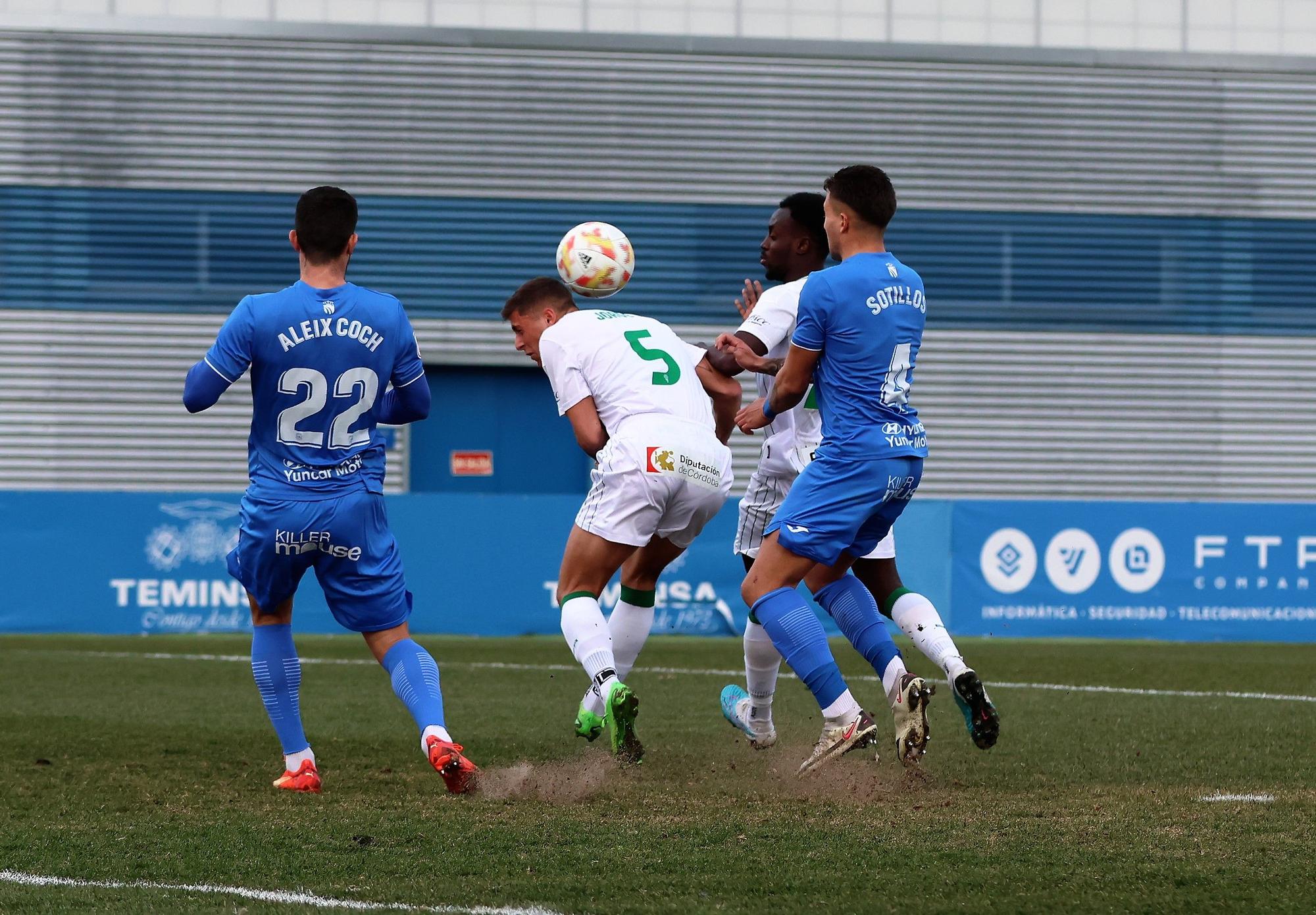 Las imágenes del Fuenlabrada - Córdoba CF en el estadio Fernando Torres