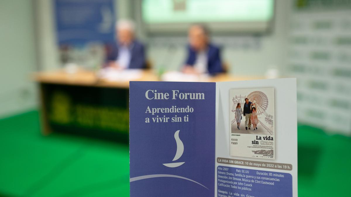 Presentacion de cinefórum &quot;Aprendiendo a vivir sin ti&quot;