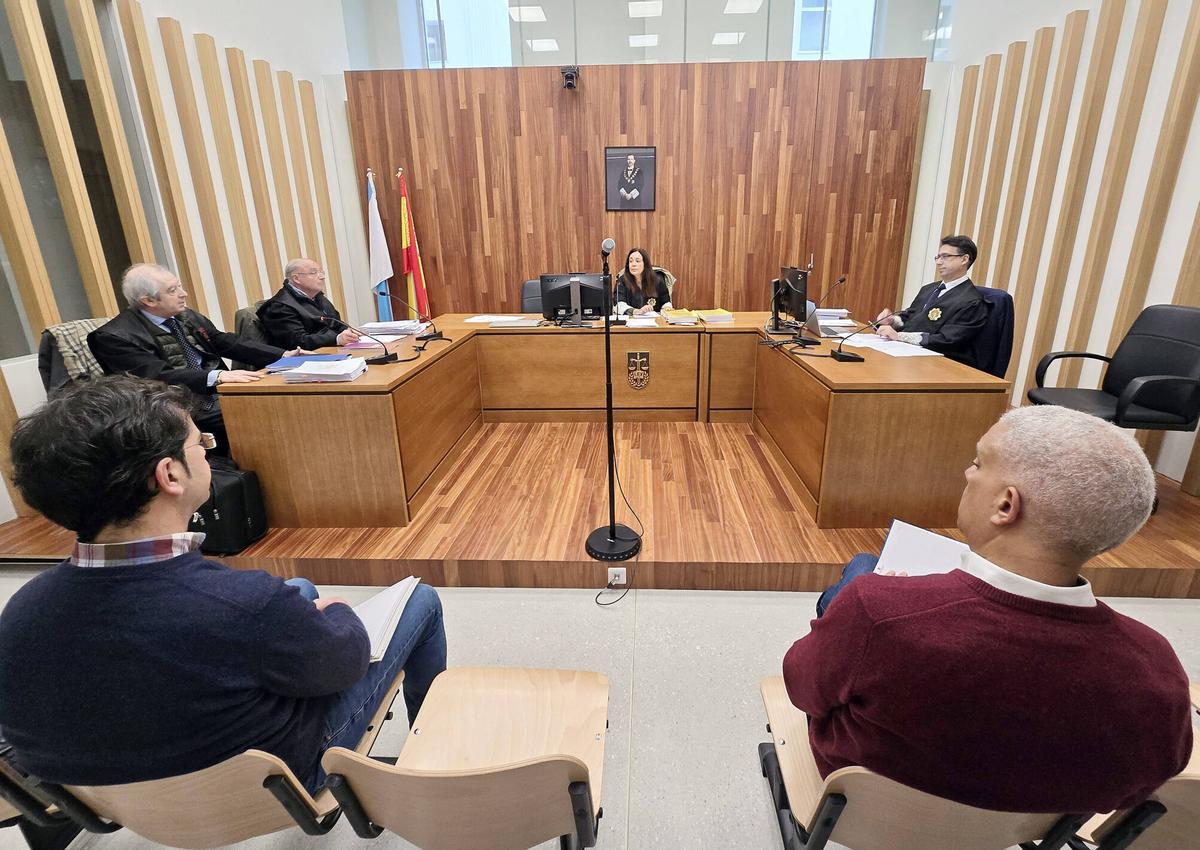 Los dos acusados, durante el juicio.