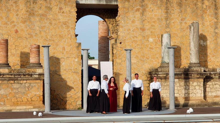 El Teatro Romano de Itálica sigue sin ser visitable