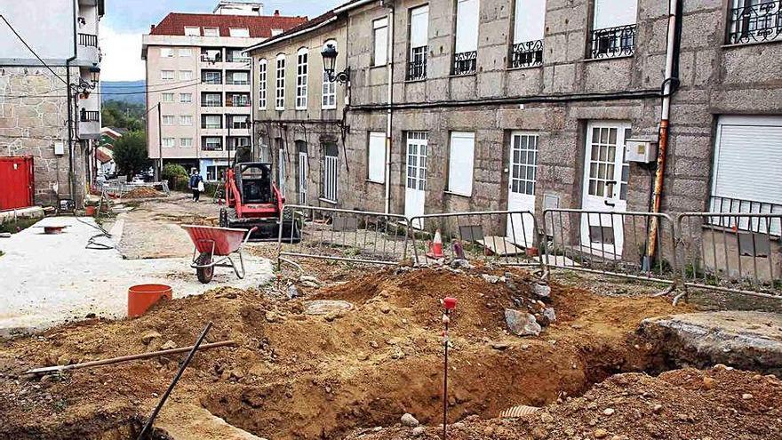 Obras de la calle San Roque, paralizadas a finales de 2019.