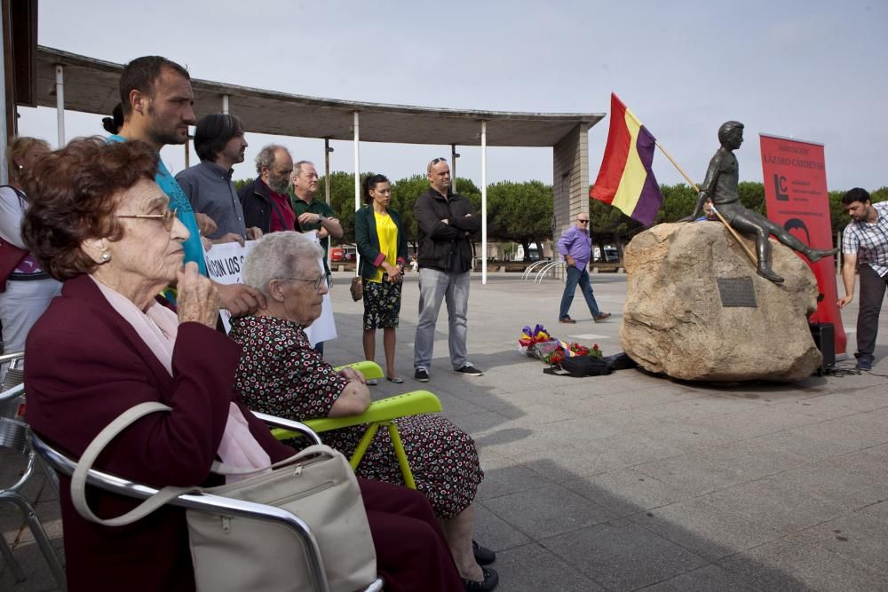 Homenaje a los "niños de la guerra" en Gijón