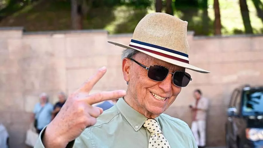 Ortega Cano opina sobre el acercamiento entre Gloria Camila y Rocío Flores tras la guerra: "Son muy amigas de mucho tiempo"