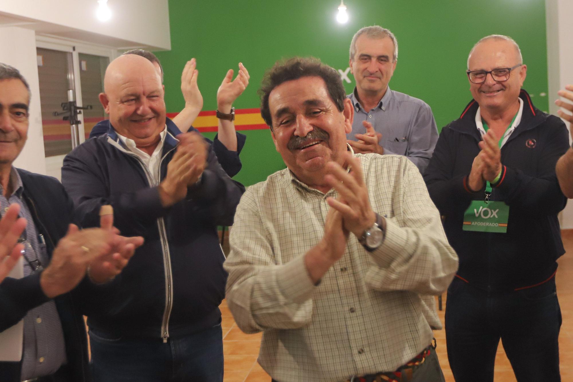 PP y VOX celebran sus resultados electorales en Orihuela