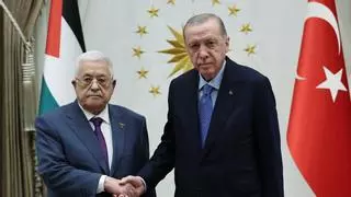 El presidente palestino asegura ante el Parlamento turco que irá a Gaza aunque le cueste la vida