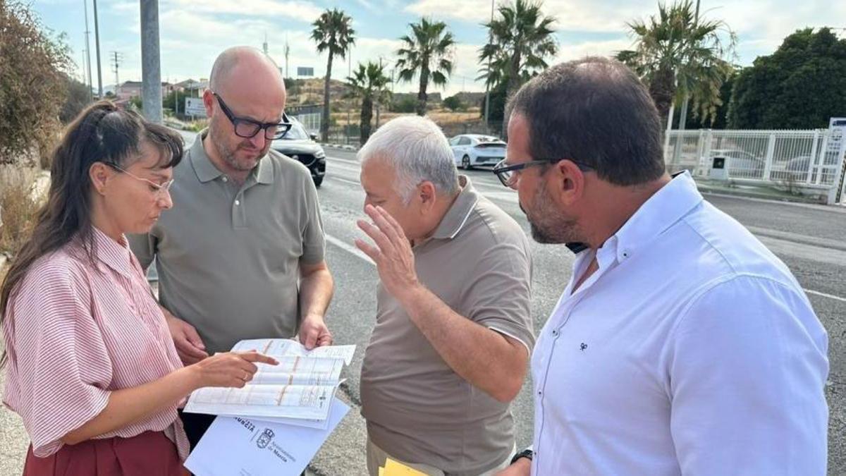 Miembros de las Jutas Municipales junto al Concejal de Fomento, José Francisco Muñoz