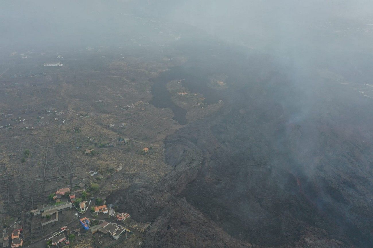 El avance de la lava del volcán de La Palma, a vista de pájaro en el décimo día de erupción