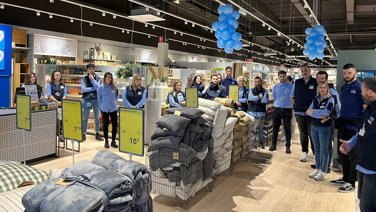 Inauguración de la nueva tienda JYSK en Sant Boi de Llobregat, Barcelona