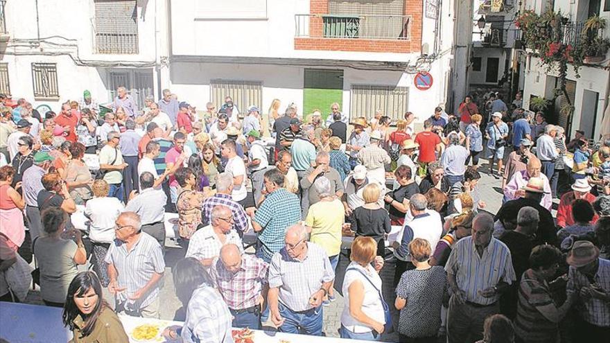 La proclamación de las clavariesas marca el inicio festivo en Montán