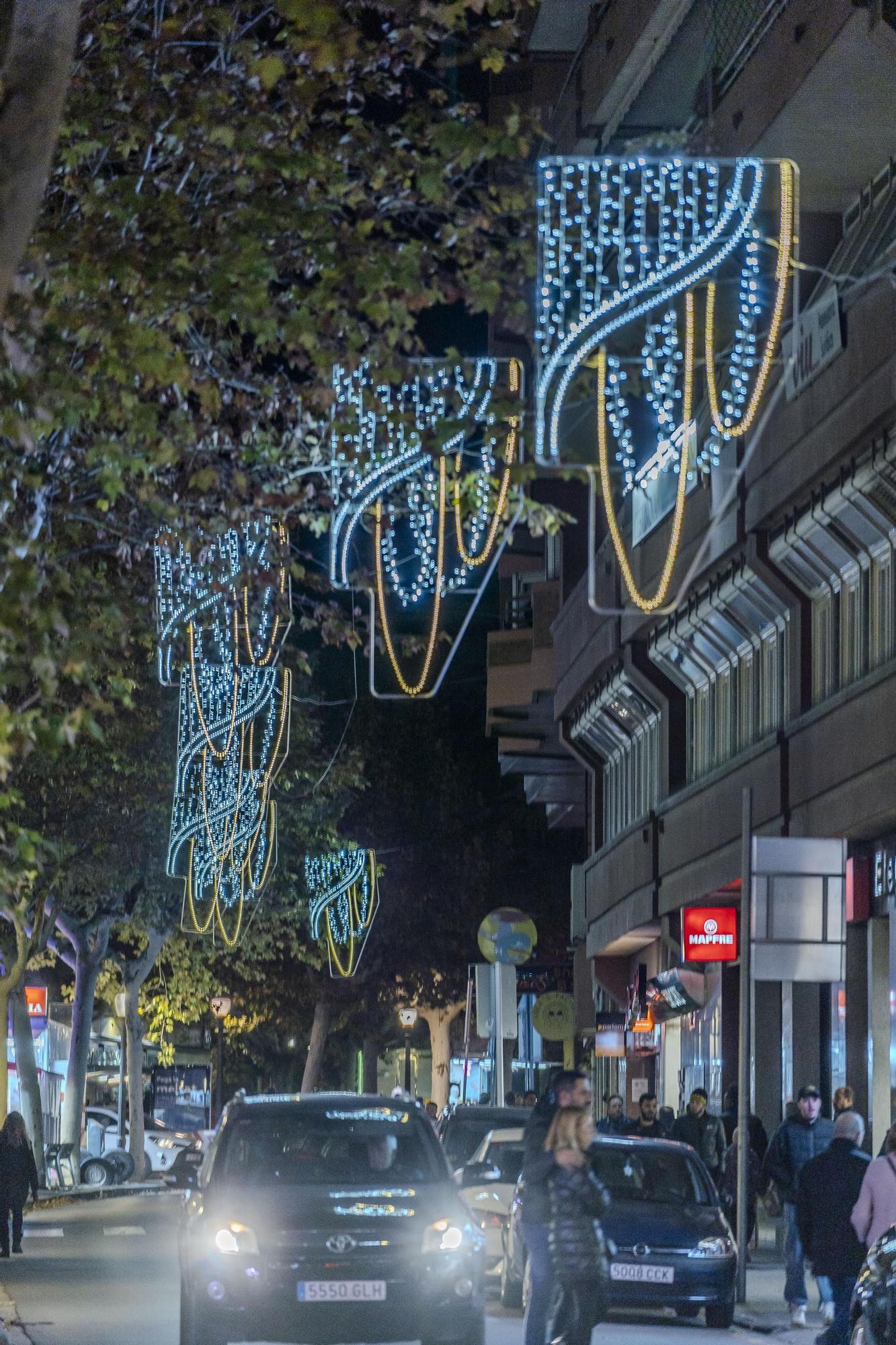 L'encesa de llums de Nadal de Manresa, en imatges